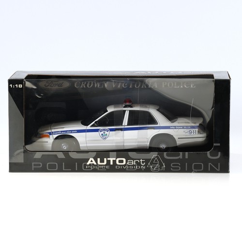 Autoart 72704 ford crown - 72704,