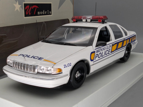 Modellautos ut models - 1:18,