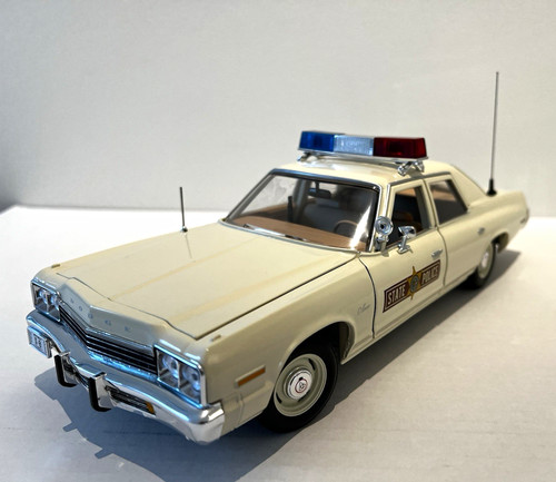 Auto world american - 1:18,