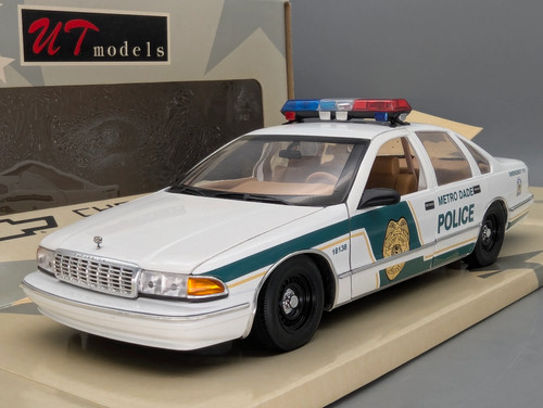 Modellautos ut models - 1:18,